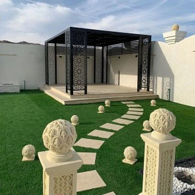 خدماتنا: أدارة المشاريع للمقاولات العامة تصميم وتنفيذ الحدائق المنزلية و العامة  توفير اثاث الحدائق تقديم الاستشارات عمل وتركيب النوافير والشلالات و العشب الطبيعي و الصناعي و الجداري بجميع انواعةوجميع أنواع الأشجار المستديمة والنخيل والخشب الباركيه وبديل الخشب والمظلات الحديثة والسواتر والجلسات الخارجية والداخلية والممرات الرخام وتوفير وتركيب أضائة الحدائق  والحجر الطبيعي وبديل الحجر تنسيق حدائق القصيم تنسيق حدائق القصيم بالمنطقه 